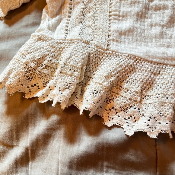 Zara Cream Lace Detail Cottagecore Quilt Pattern Puff Sleeves Ruffled Hem Blouse - Picture 5 of 15